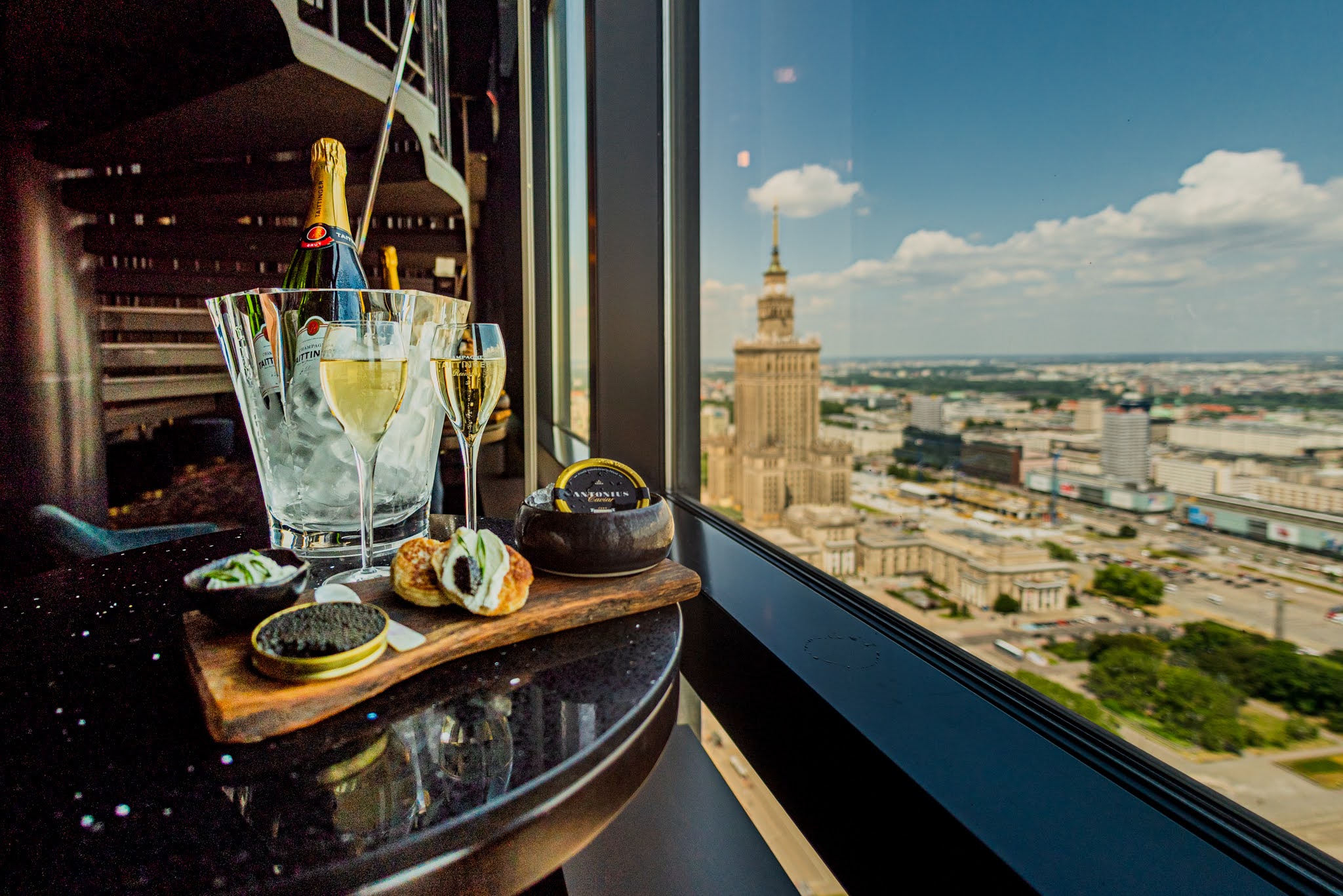 nowy-dzienny-koncept-panorama-sky-baru-w-marriott-warszawa-hotelarz