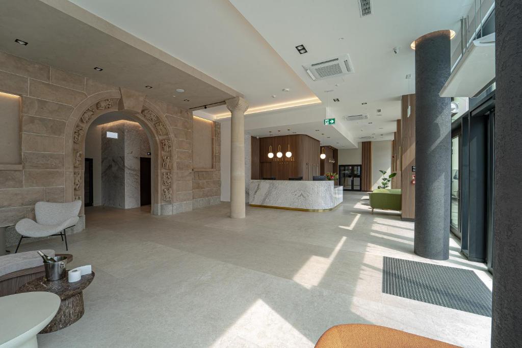 Tower Hotel